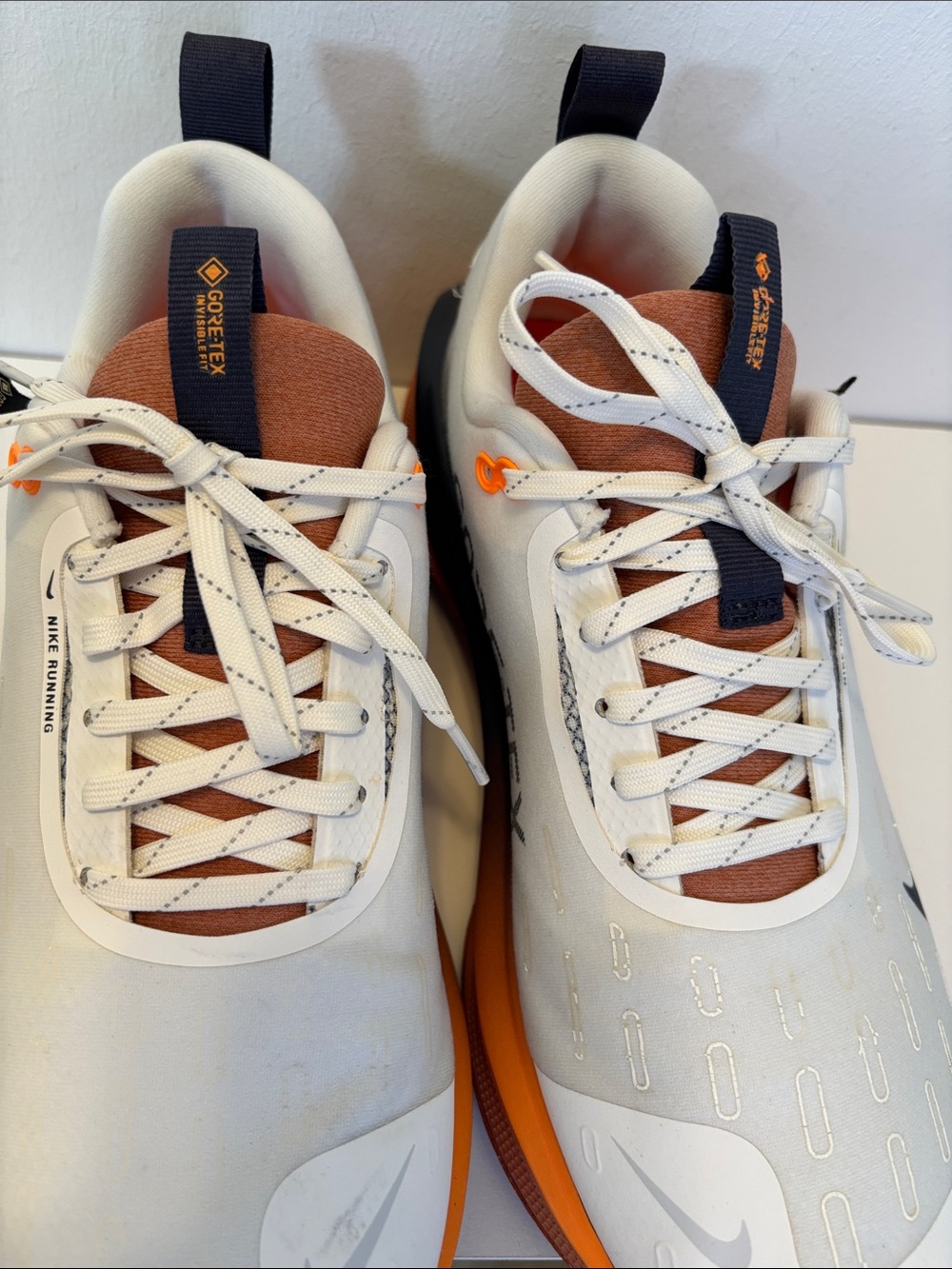 Nike Men’s REACTX GORE-TEX Athletic Running Shoes 10 - Picture 4 of 16